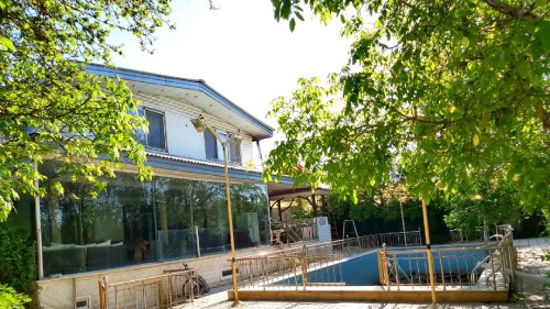 ویلا متراژ بالا بزرگ و جنگلی در تهراندشت - کد 113